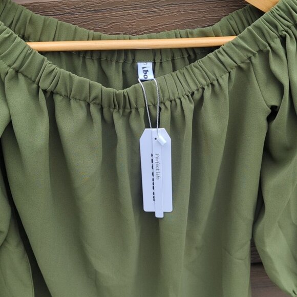Olive Green Off-Shoulder Women's stretcg Loose Fit Top - Small NWT - Picture 6 of 6